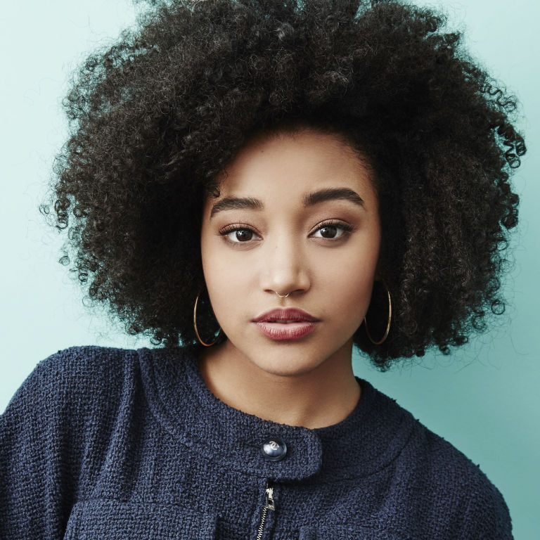 Amandla stenberg crespo curto epingle court raspado Amandla Stenberg Talks Gender Identity: "They/Them Makes Me Feel