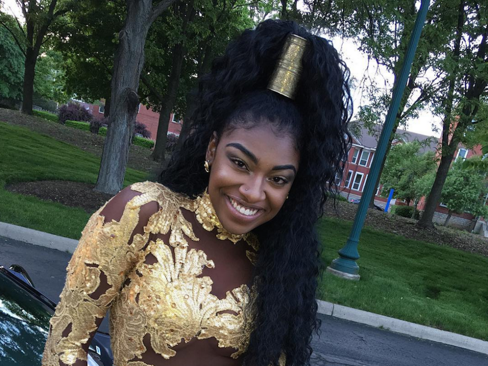 This Girl's Incredible "Coming to America"-Themed Prom Dress Was Made by  Her Fashion Designer Date