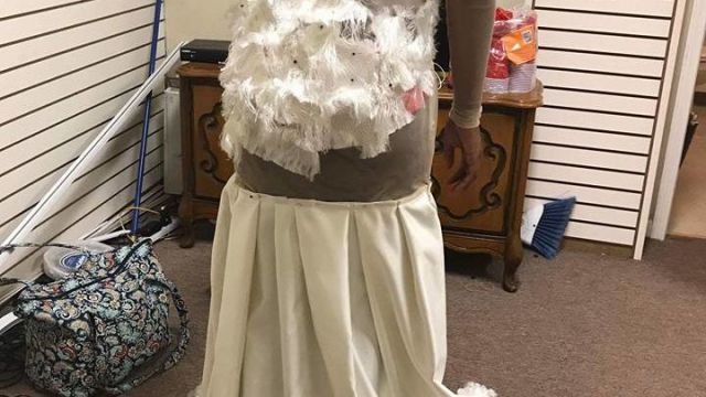 disaster prom dresses Her Dress Looks Bad at Prom