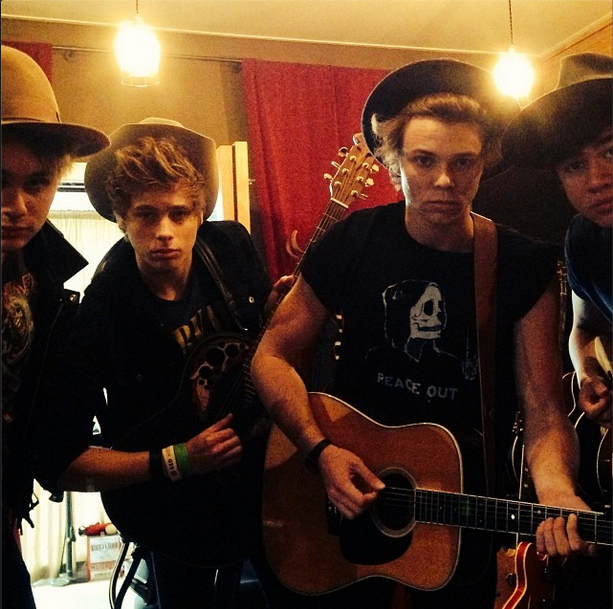 5sos dating quizzes-in-Wanganui
