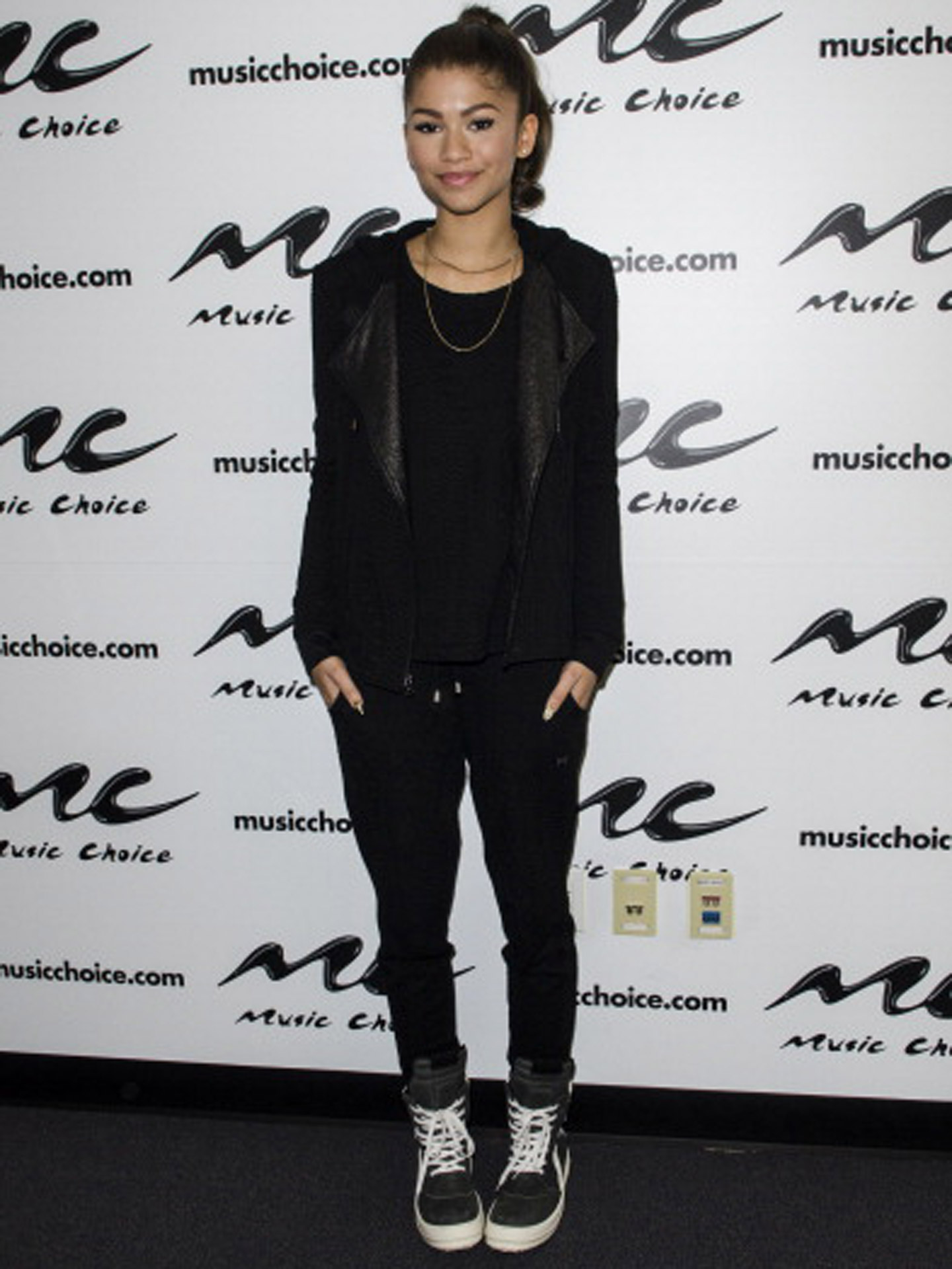 54e82e4147eb9_-_sev-spring-outfit-ideas-zendaya-s2.jpg 54e82e4147eb9_-_sev-spring-outfit-ideas-zendaya-s2.jpg